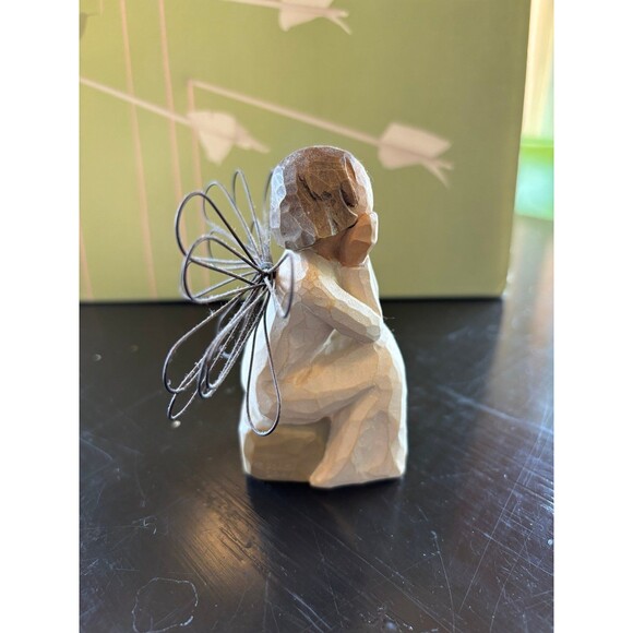 Willow Tree Angel of Caring figurine - Picture 4 of 6